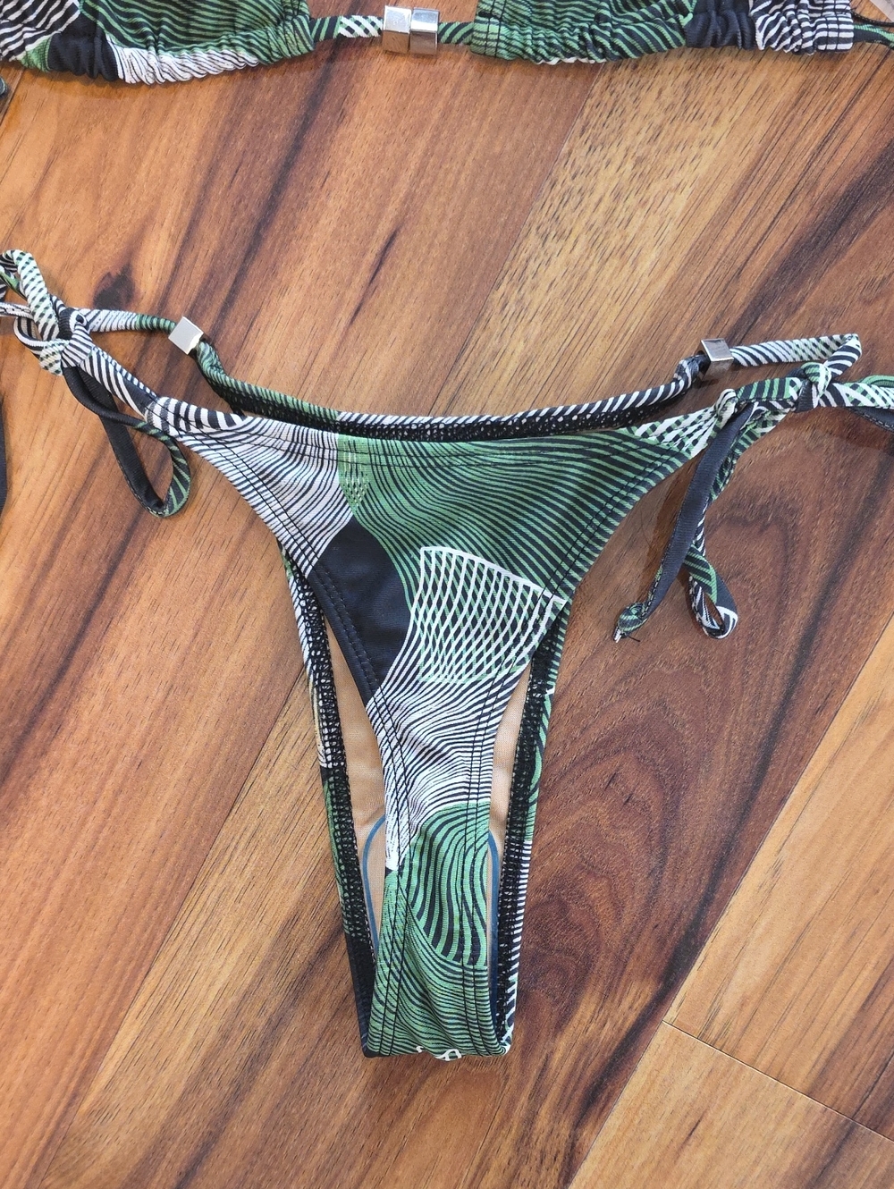 Beach Beaded String Bikini Top & Bottom - Green - Picture 7 of 8